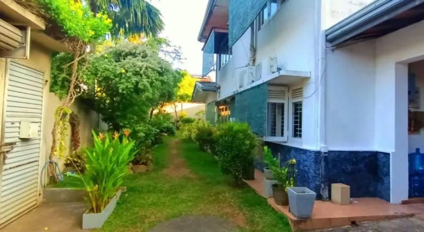 D'zz Home Stay - Image 1
