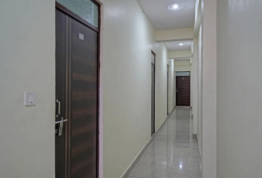 Hotel O Green - Image 1