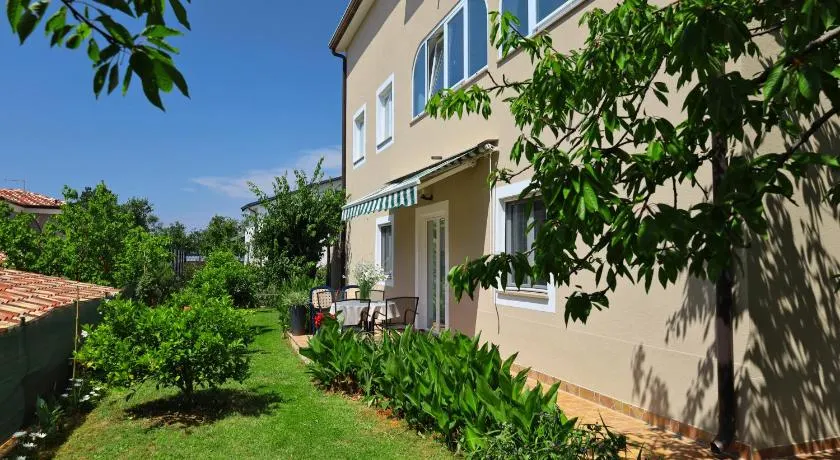BOŽICA House with apartments - Image 1