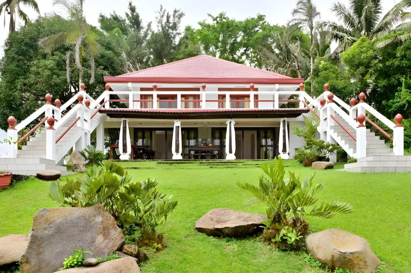 Porta Verde Resort Cavinti Laguna with Lake View - Image 1