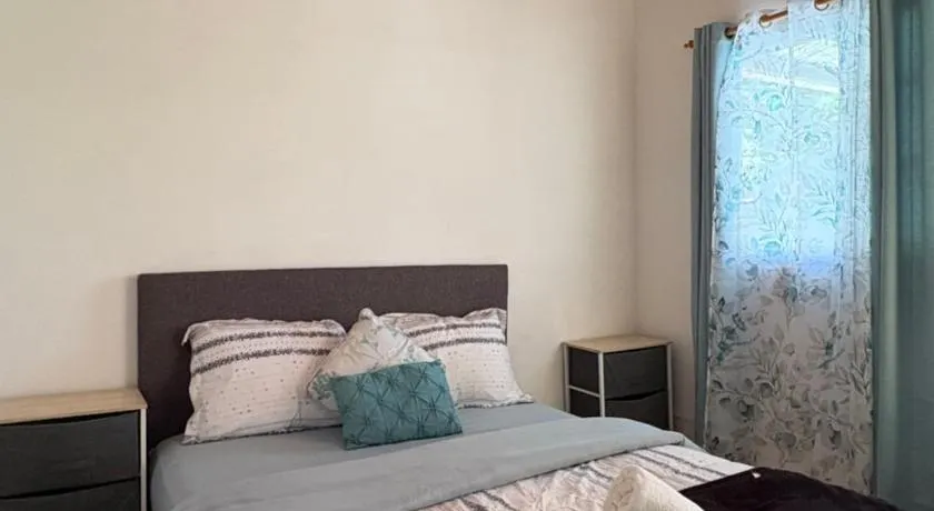 Habitación Piña - Image 1