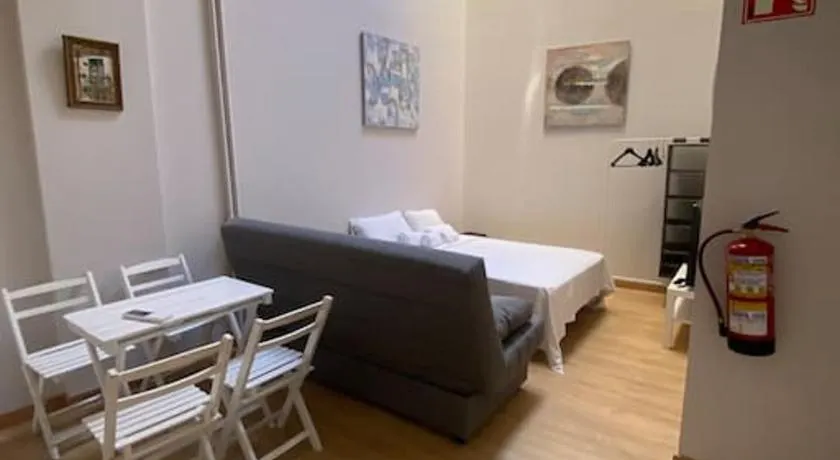 Studio in Barrio Salamanca (D) - Image 1