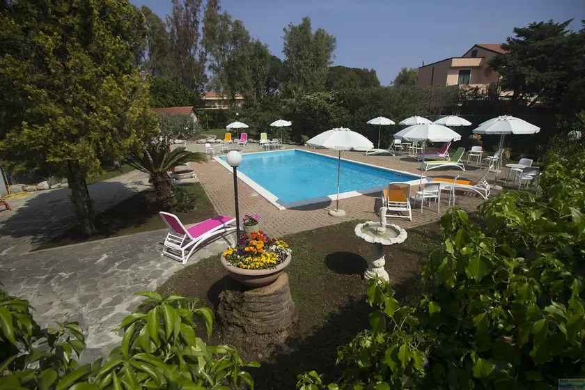 Appartement 'Villa Paola Bilo 4' mit Pool, WLAN und Garten – Haustiere erlaubt - Image 1