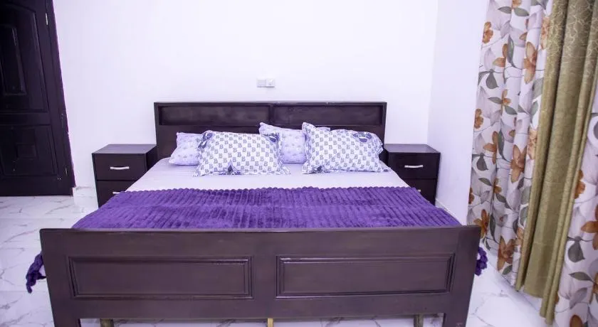 ADOM house AC Wifi Netflix - Image 1