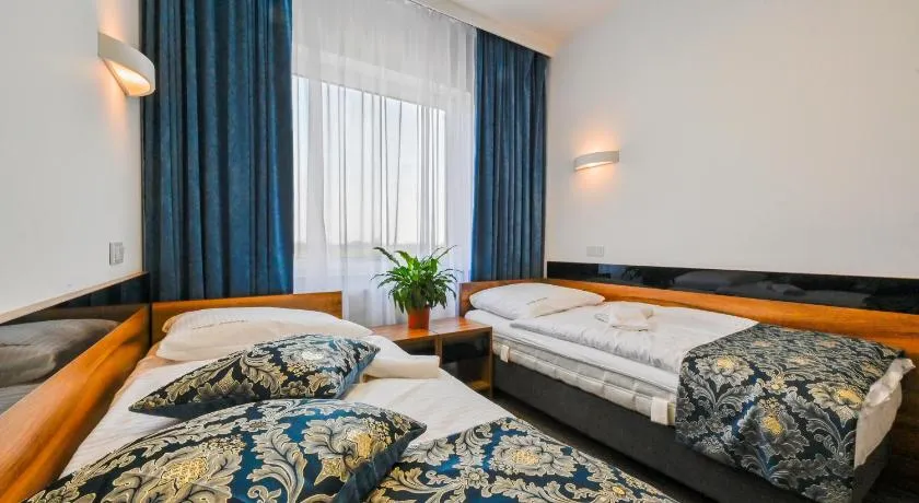 Hotel Terminal - Image 1