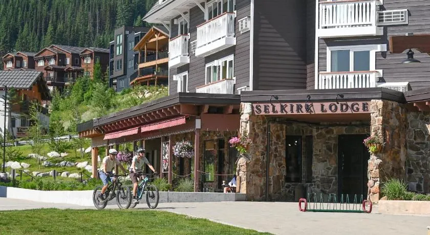 Selkirk Lodge - Image 1