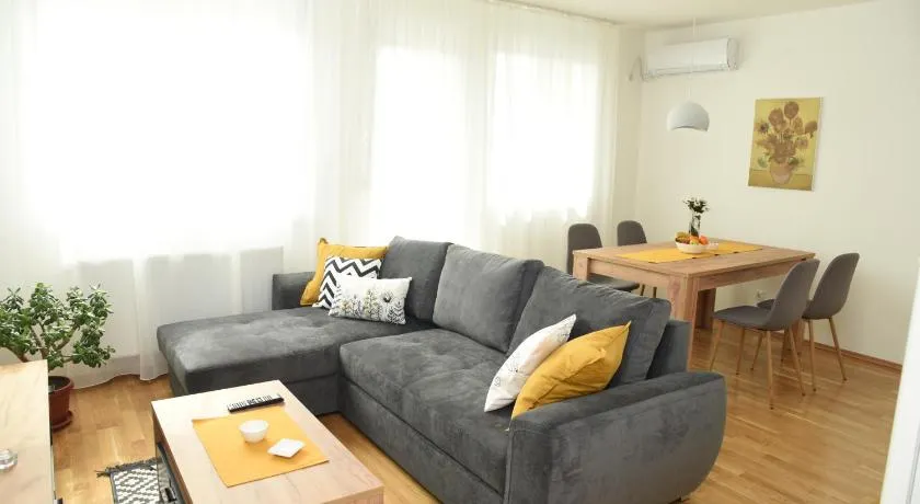 Suncokret Apartmani Loznica - Image 1