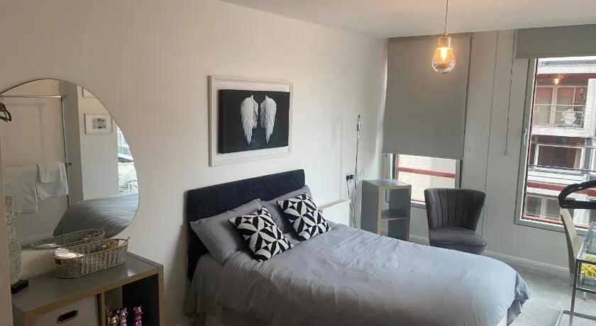 IVY boutique room - Image 1