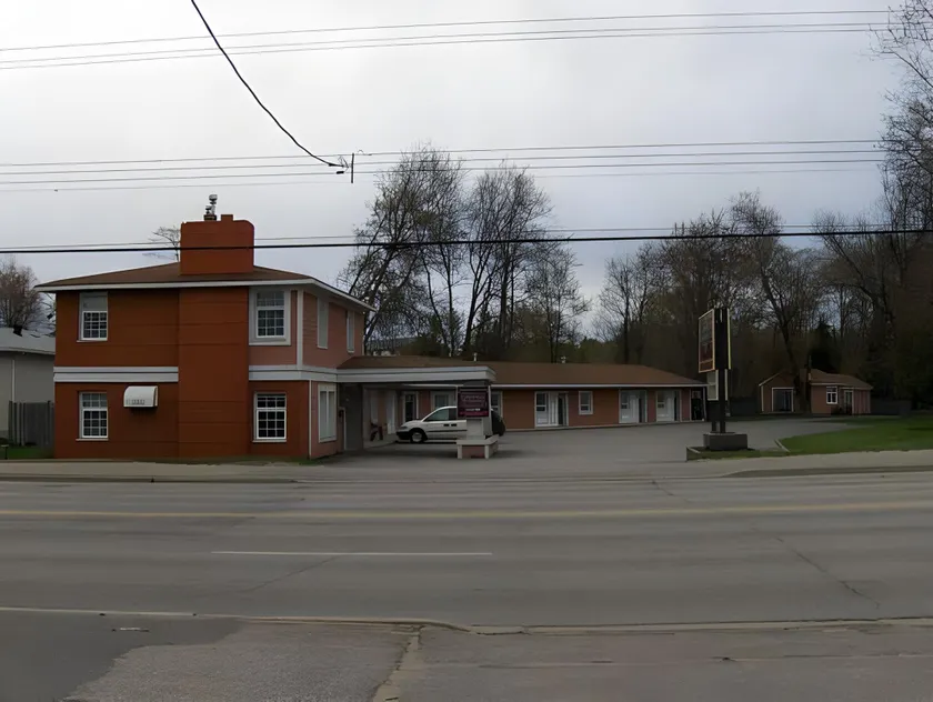 North Bay Inn - Image 1