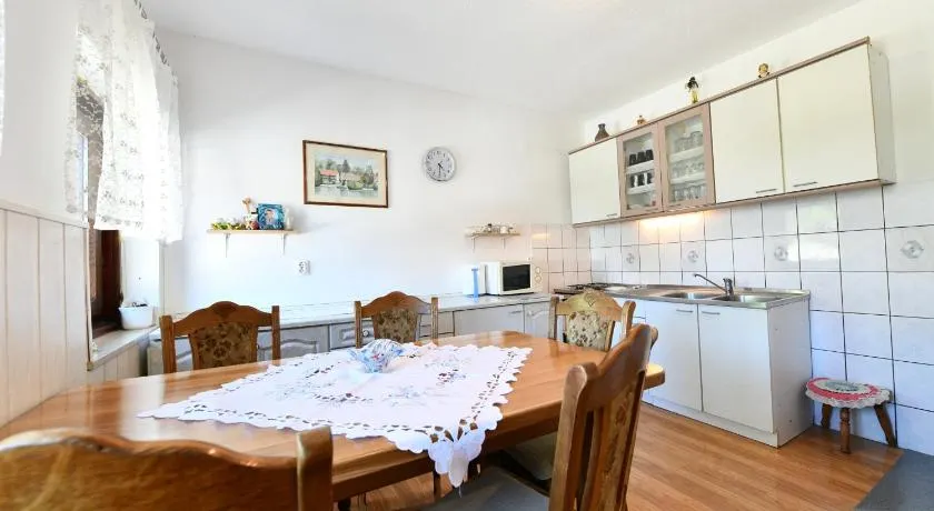 Guest House Vučeta - Image 1