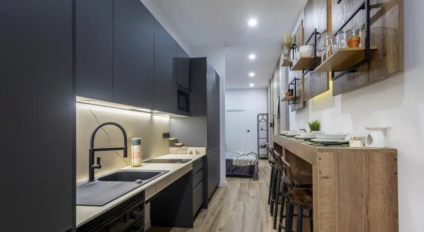 Charming Urban Stay in Valencia - Image 1