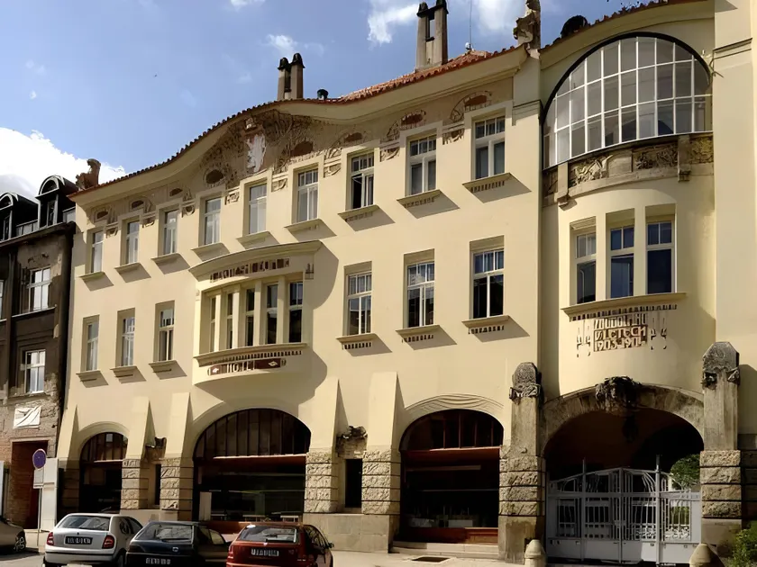Hotel Okresní Dům - Image 1