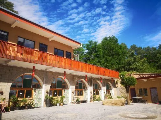 Fengmeizi Boutique Homestay - Image 1