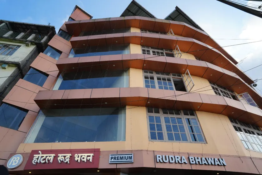 Hotel Rudra Bhawan Darjeeling - Image 1
