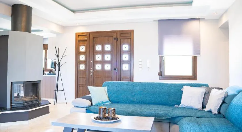 Luxury Apartments - Image 1