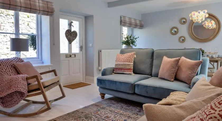 Finest Retreats - Sisu Bakewell, Limestones Cottage - Image 1