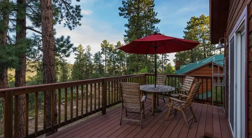 1688 Nusbaum - Guest House - 2 Bedroom - Image 1