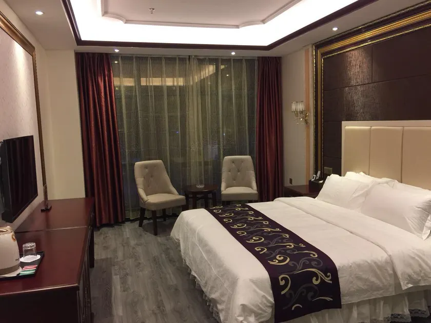 Huizhou Yue Shun Business Hotel - Image 1