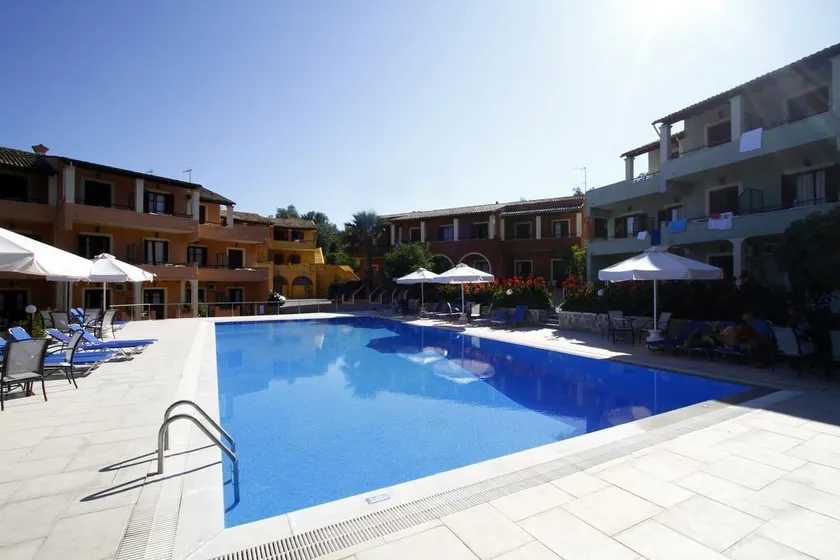 Bintzan Inn - Image 1