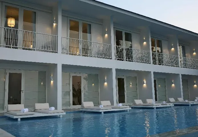 Lusa Beach Studios - Image 1