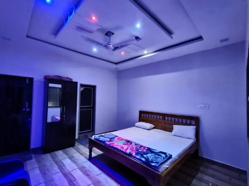 Amrutratna Hotel & Resort - Image 1