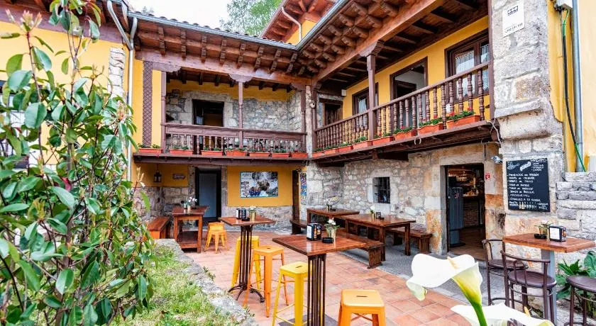 Albergue Santa Marina - Image 1