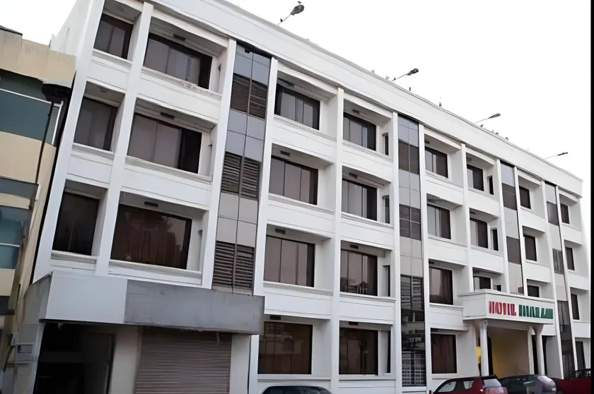 HOTEL BHARANI - Image 1