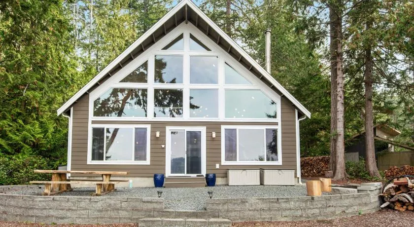 Reef Point Retreat - Image 1