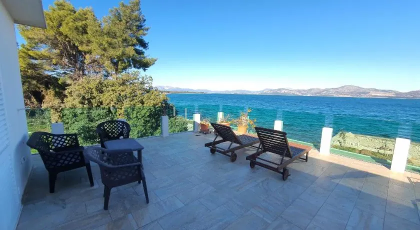 Villa Wind Apartments - Image 1