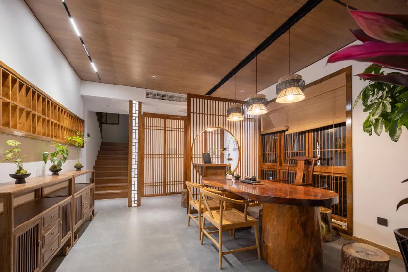 Huazhu Shexi Shijian Yueyin Heji Tea Culture Themed Homestay - Image 1