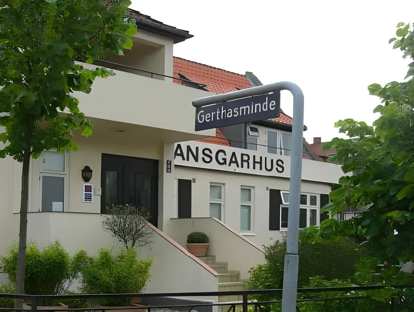 Villa A Hotel - Image 1