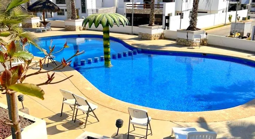 Excelente Casa en Zona de Cerritos en Frente a Alberca - Azul Pacífico I - Image 1