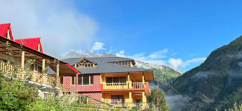 Himalayan solitaire homestay - Image 1