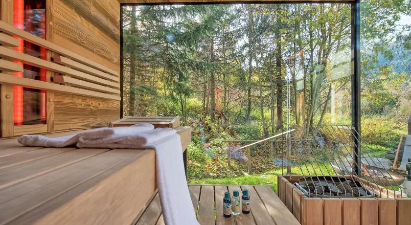 Appartamento con sauna, giardino e terrazza - Image 1