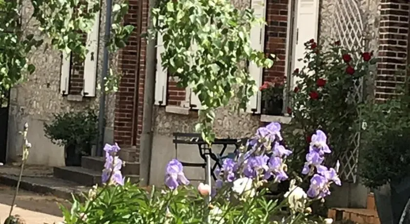 L ESCALE EN BEAUCE - Image 1
