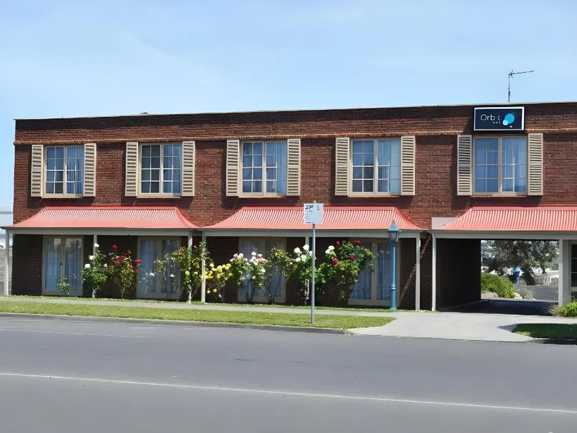 William Dutton Motel - Image 1