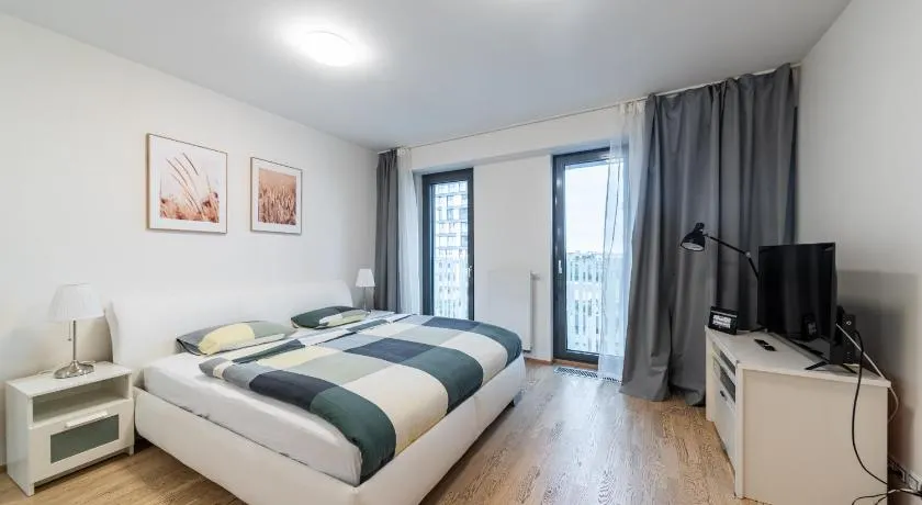 Garden Towers Apartments - Image 1