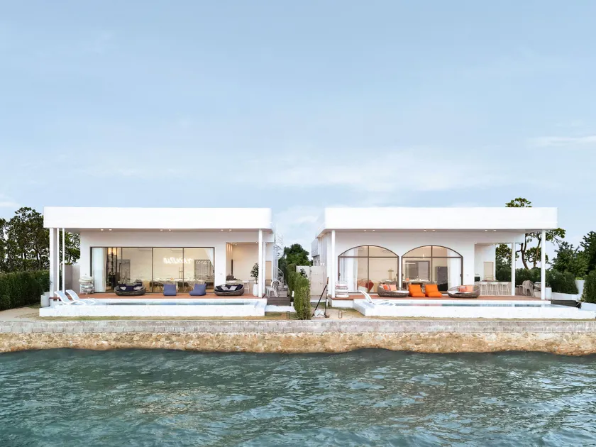Sea Season Pool Villa Pattaya - Image 1