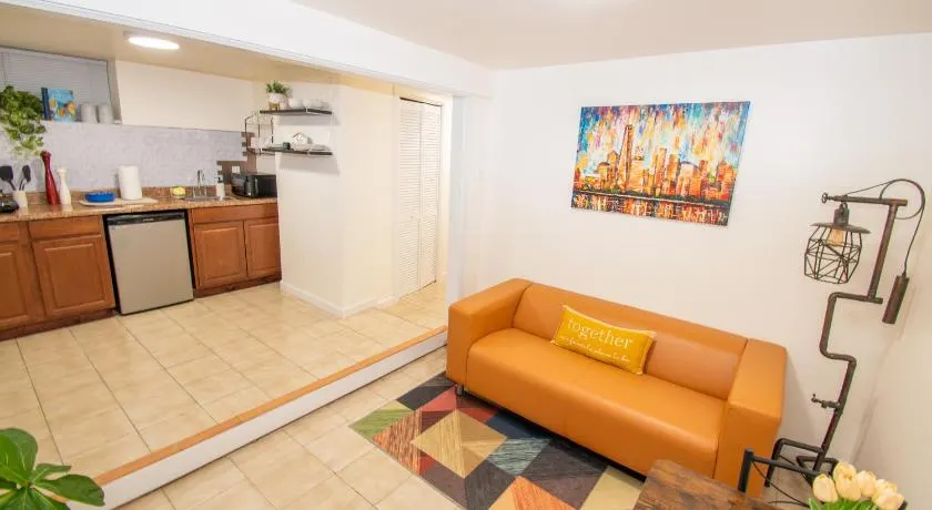 Cozy 1 Bedroom Apt - Minutes to NYC - 15 Min to MetLife Stadium FIFA - Image 1