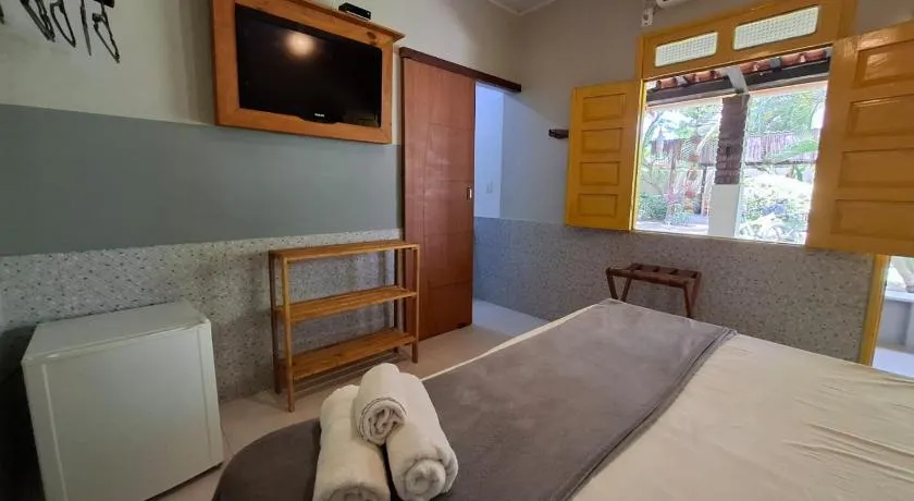 Coroaci Beach House - Image 1