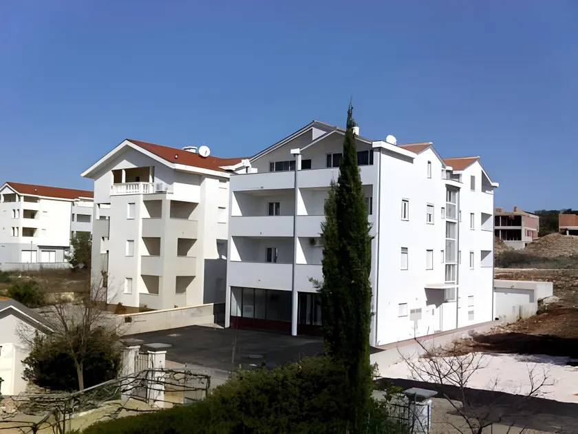 Perica Apartments - Image 1