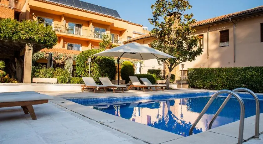 Hotel Robert - Image 1
