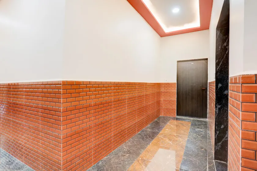 Hotel O Om Sai inn - Image 1
