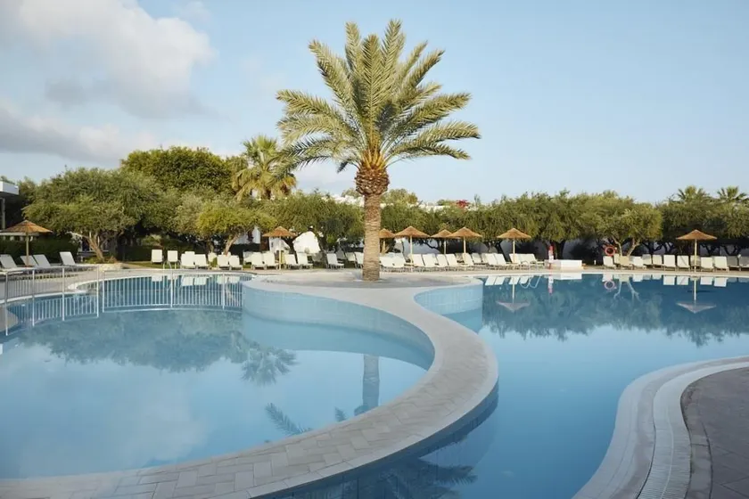 Alex Beach Hotel - Bungalows - Image 1