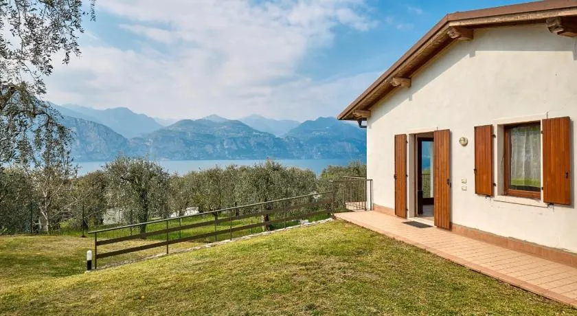 Bellavista Apartment - Image 1