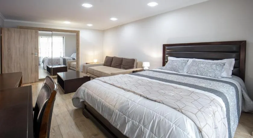 Coresi rezidence & suites - Image 1