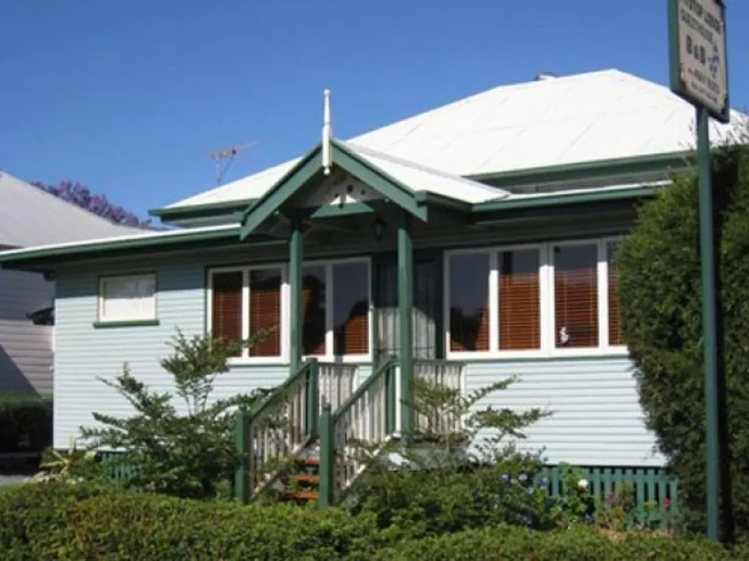 Pitstop Lodge Guesthouse B&B - Image 1