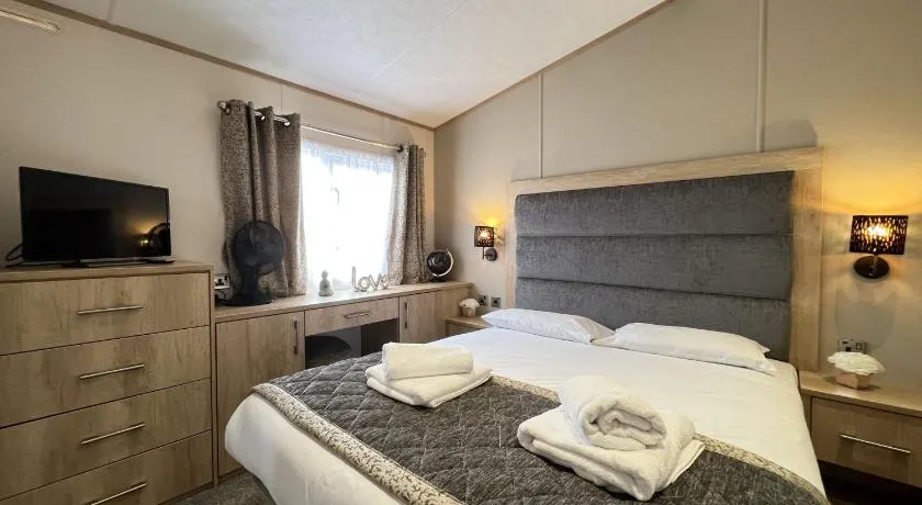 Stewarts Resort Lodge 3 - Image 1