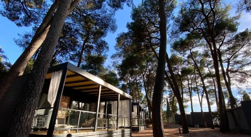 Peputo Luxury Residence & Mobile Homes - Image 1