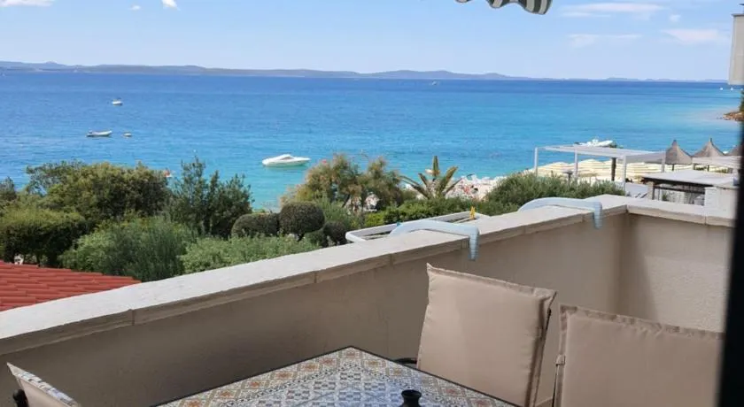 Apartments with sea view - Image 1